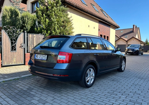 Skoda Octavia cena 59900 przebieg: 168300, rok produkcji 2019 z Chorzów małe 352